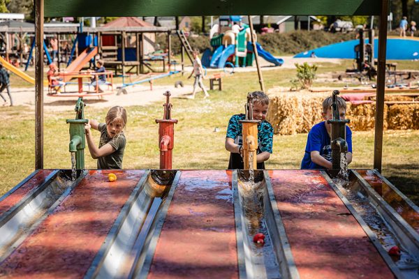 03-gallery-terras-speeltuin-Suzies-Farm-Aalten